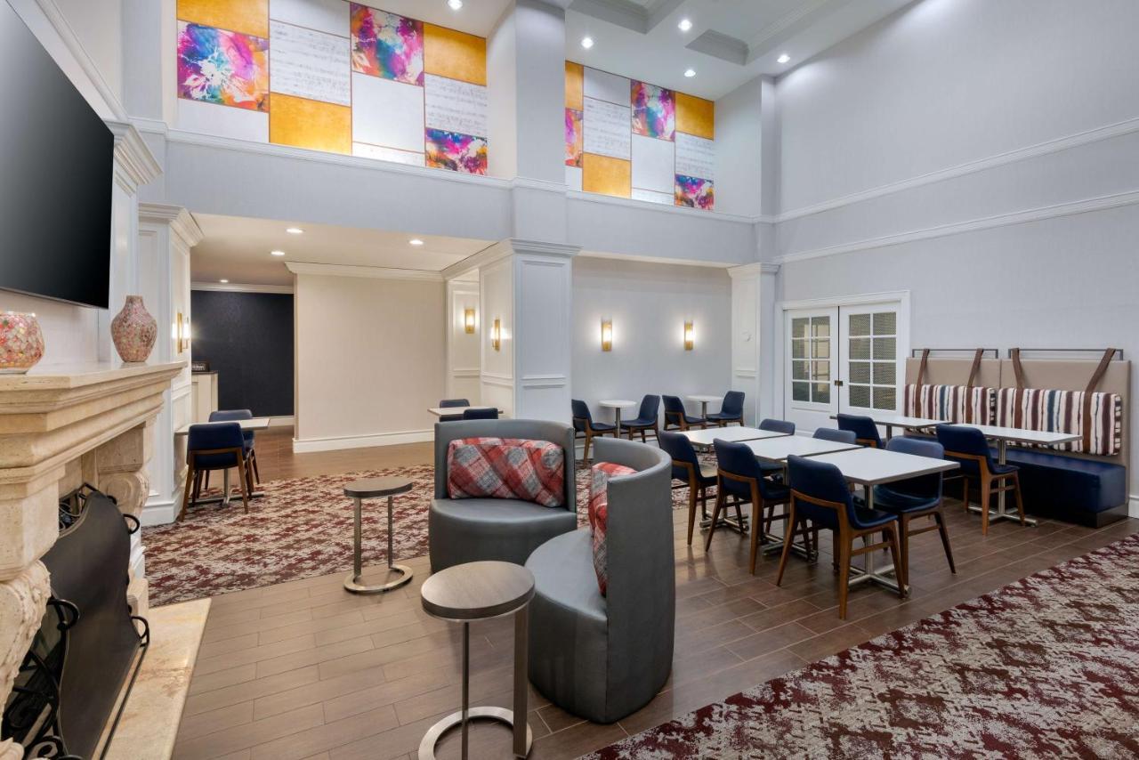 Hampton Inn And Suites Hartford/Farmington Buitenkant foto